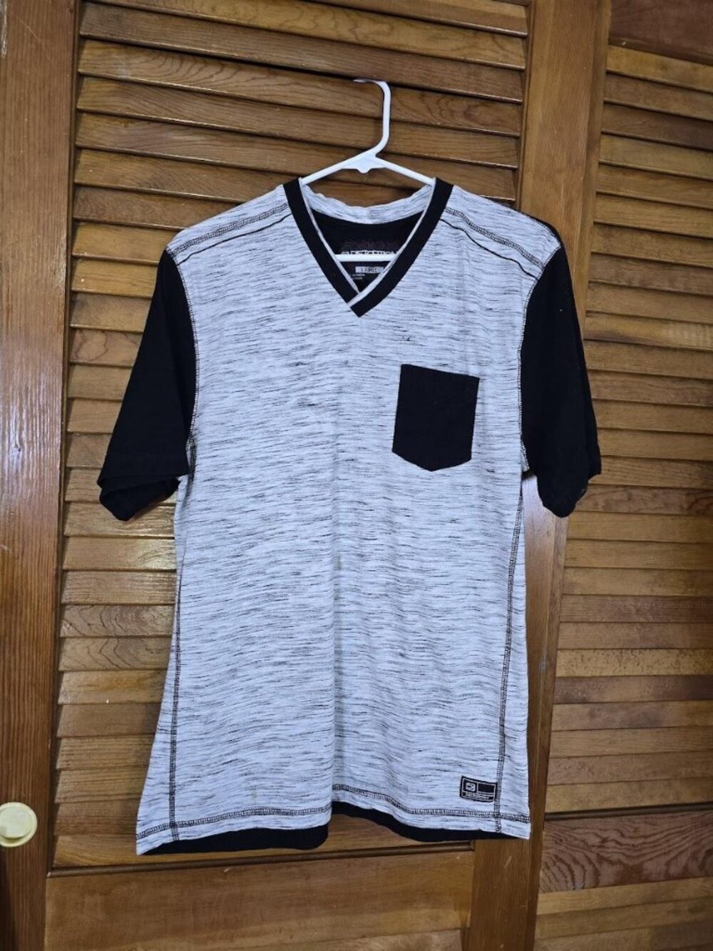 Mens Marled V Neck Pocket Tee Gray Black Colorblock Large